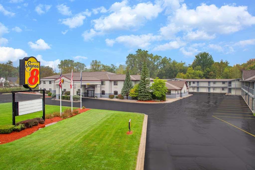 Super 8 By Wyndham Marysville/Port Huron Area Exteriér fotografie