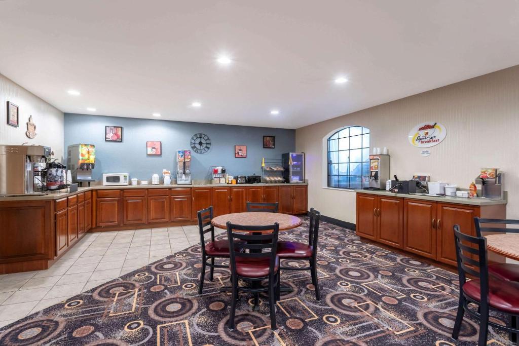 Super 8 By Wyndham Marysville/Port Huron Area Exteriér fotografie